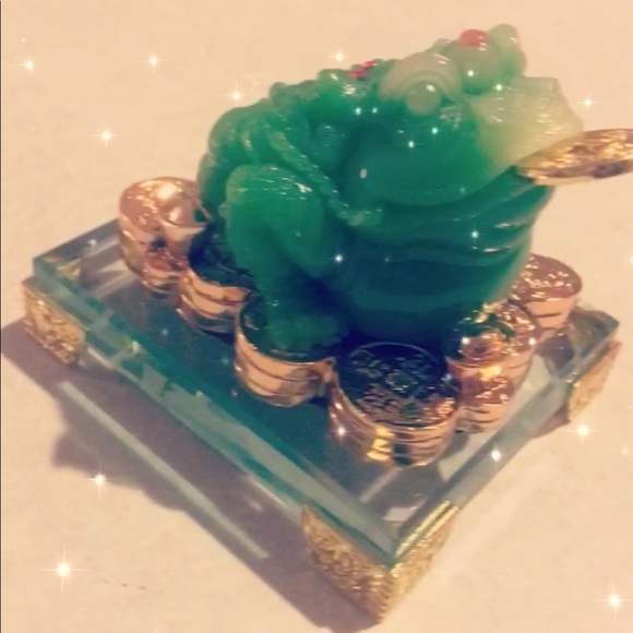 Japanese Frog w/Coin - Picture 2 of 4